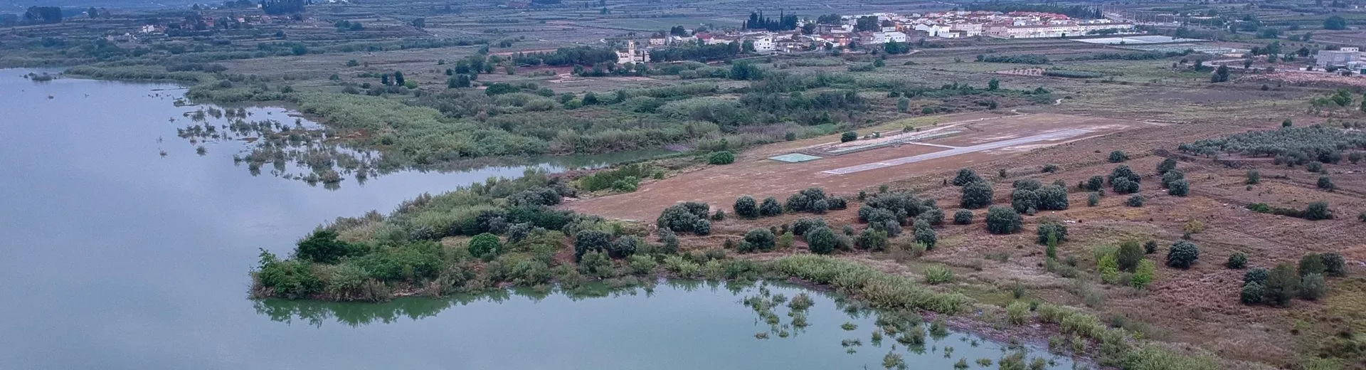 consulta las reservas hídricas actuales en los embalses españoles al 14 de diciembre. información actualizada y detallada sobre el nivel de agua disponible en españa.
