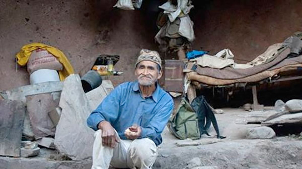 descubre la experiencia de vivir años en una cueva autónoma, disfrutando de la autosuficiencia y la conexión con la naturaleza en un entorno único y sostenible.