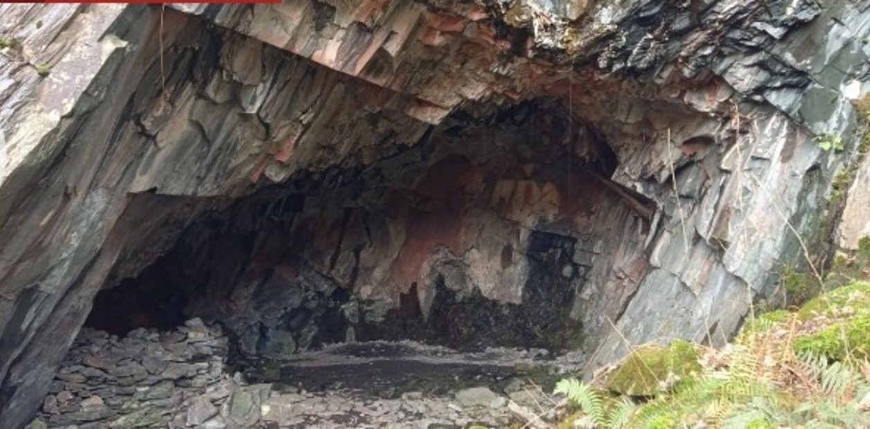 descubre la experiencia única de vivir años en una cueva autónoma, explorando un estilo de vida sostenible y en armonía con la naturaleza.