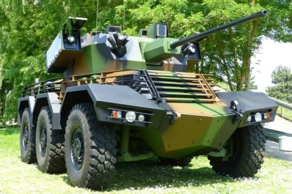 el ejército francés fortalece su capacidad defensiva con la incorporación de avanzados vehículos scorpion, mejorando su movilidad y potencia en el campo de batalla.