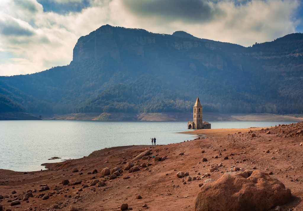 informe actualizado al 18 de enero sobre el estado de los embalses en españa, con datos detallados sobre niveles de agua y capacidad.