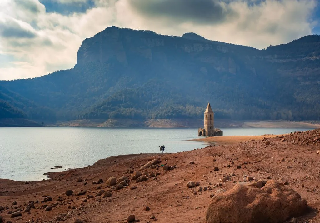 informe actualizado al 18 de enero sobre el estado de los embalses en españa, con datos detallados sobre niveles de agua y capacidad.