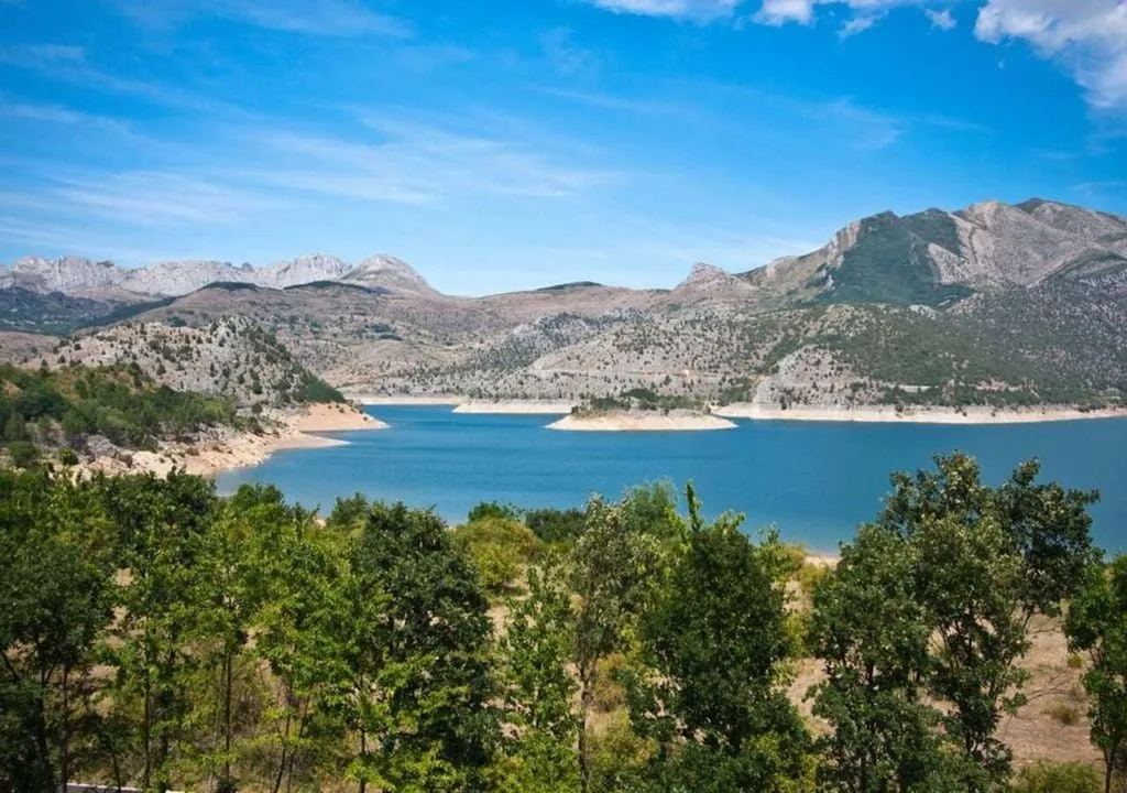 embalses en españa al 3 de enero: la reserva hídrica aumenta un 0,81%, reflejando mejoras en la disponibilidad de agua.
