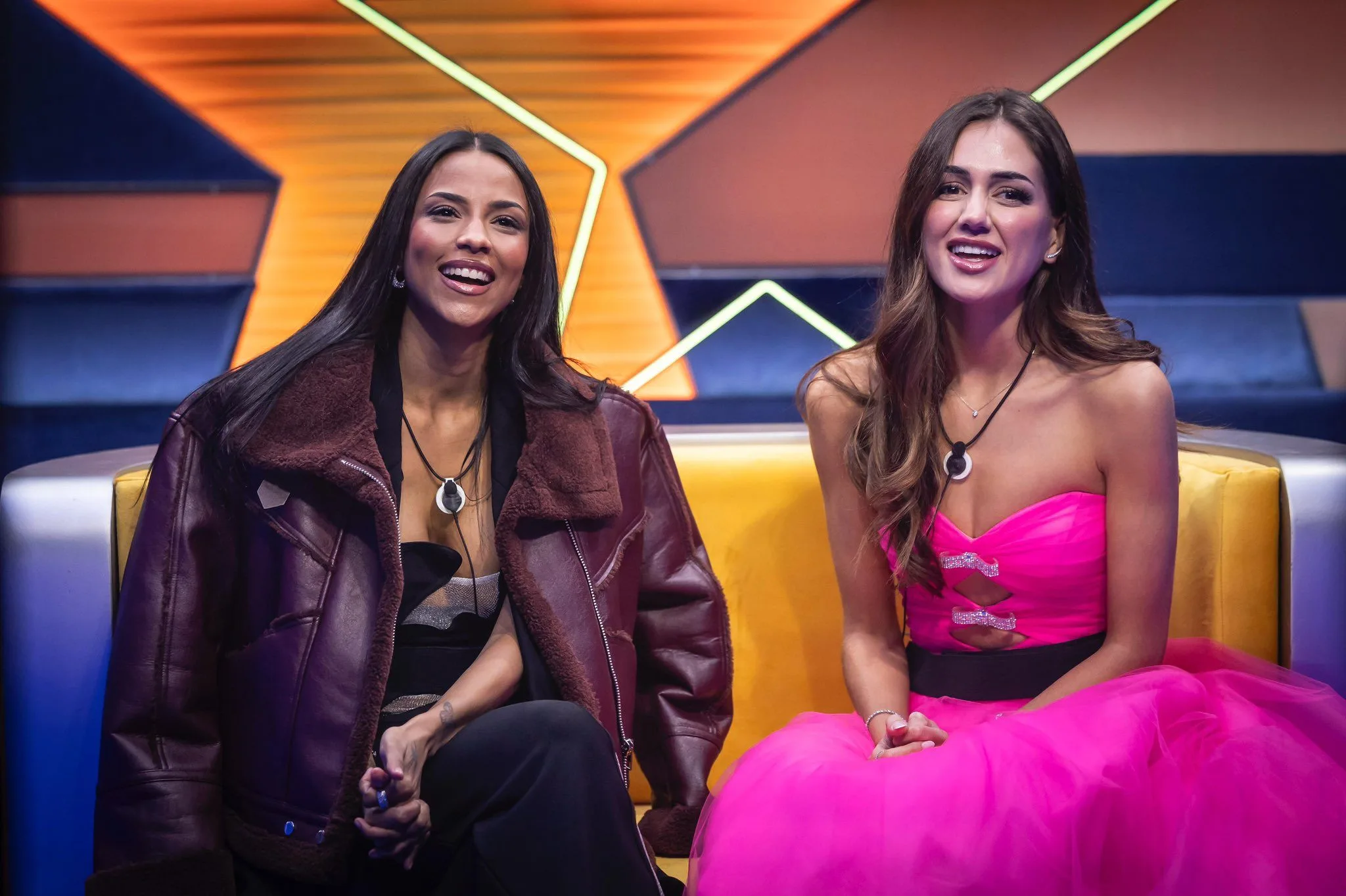 descubre quiénes son las participantes oficiales de ‘gh dúo’, sus historias y momentos destacados en el reality show.