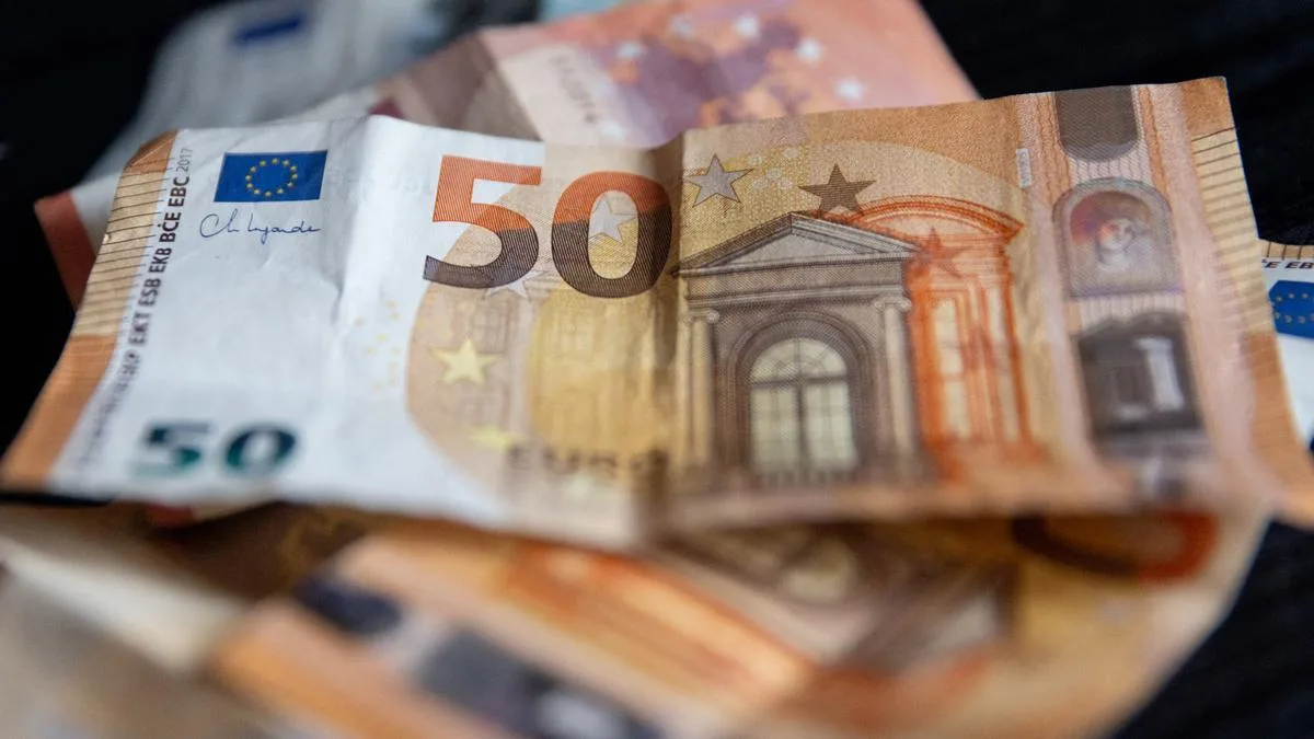 descubre cómo saldar una multa utilizando monedas de 1 céntimo de forma efectiva y legal. aprende los pasos y consejos para cumplir con tu pago sin complicaciones.